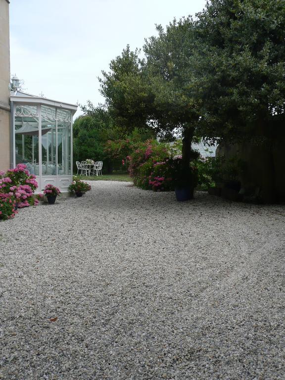Les Lilas De Bellefontaine Bayeux Camera foto
